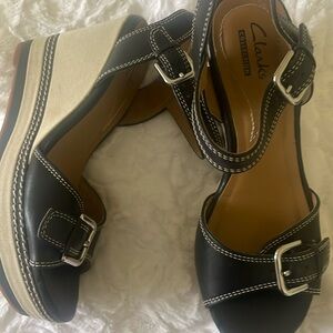 Clarks Collection Zia Castle Black Leather Wedge Sandals
